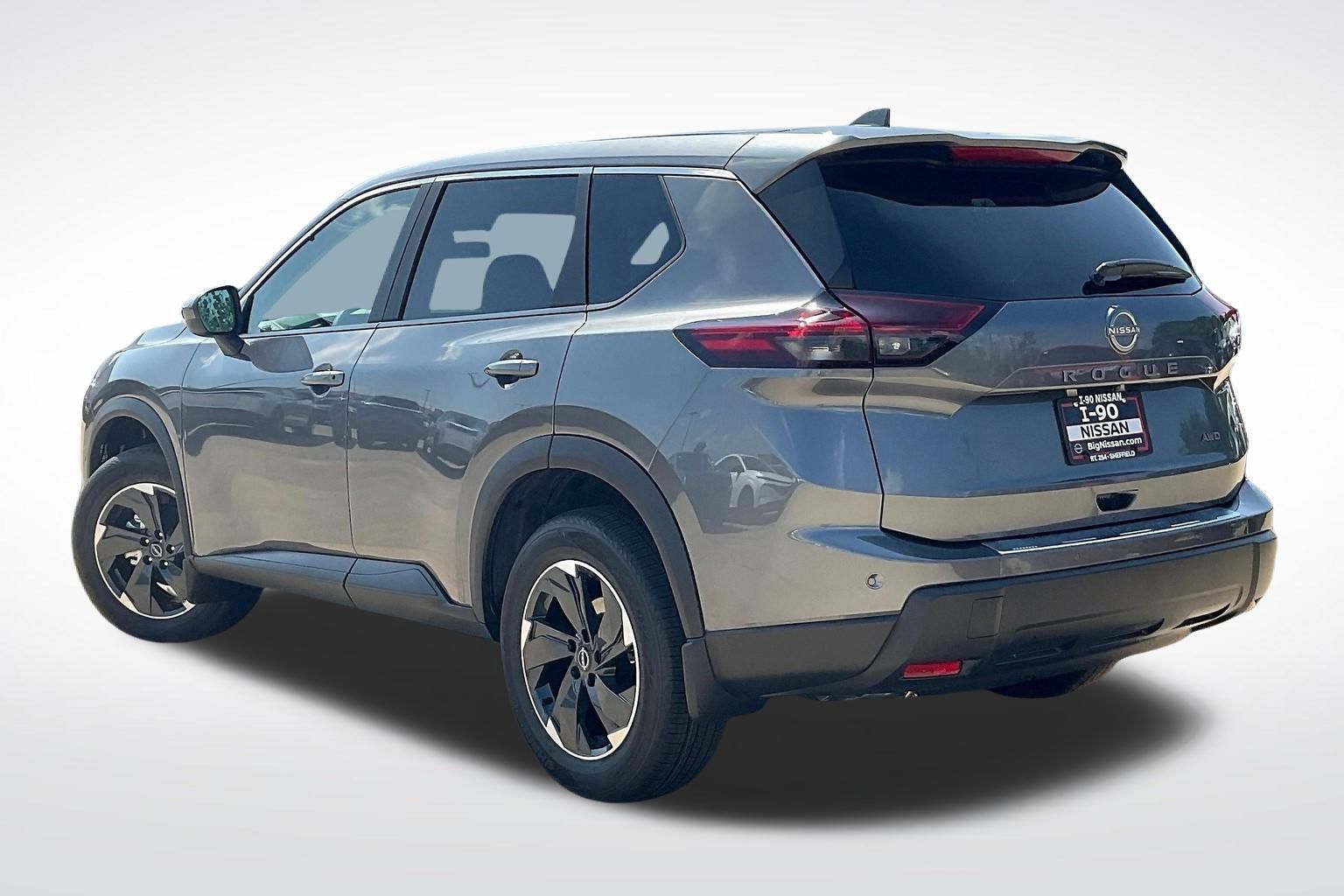 2026 Nissan Rogue SV photo 3
