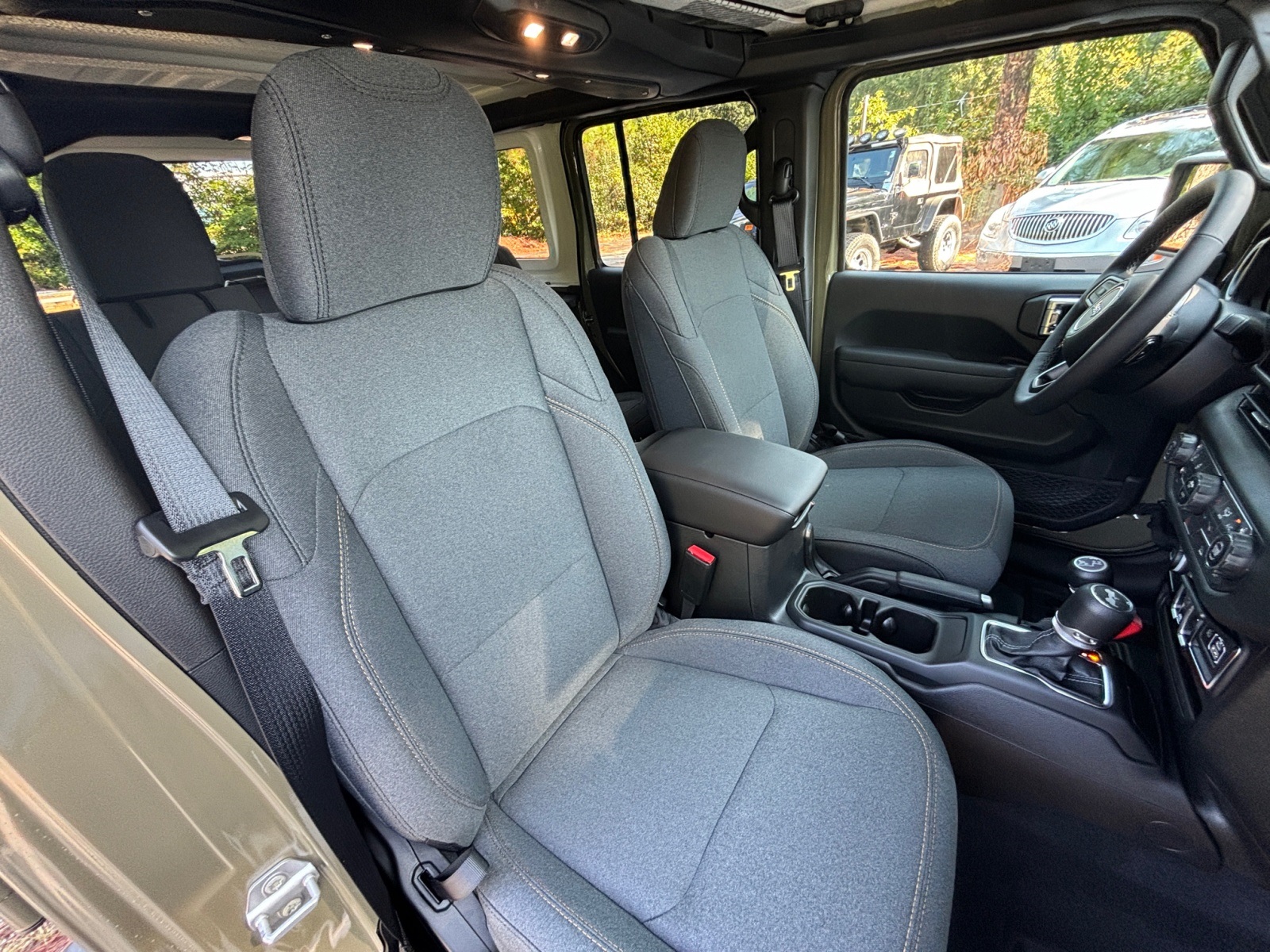 2025 Jeep Wrangler Sport S photo 13