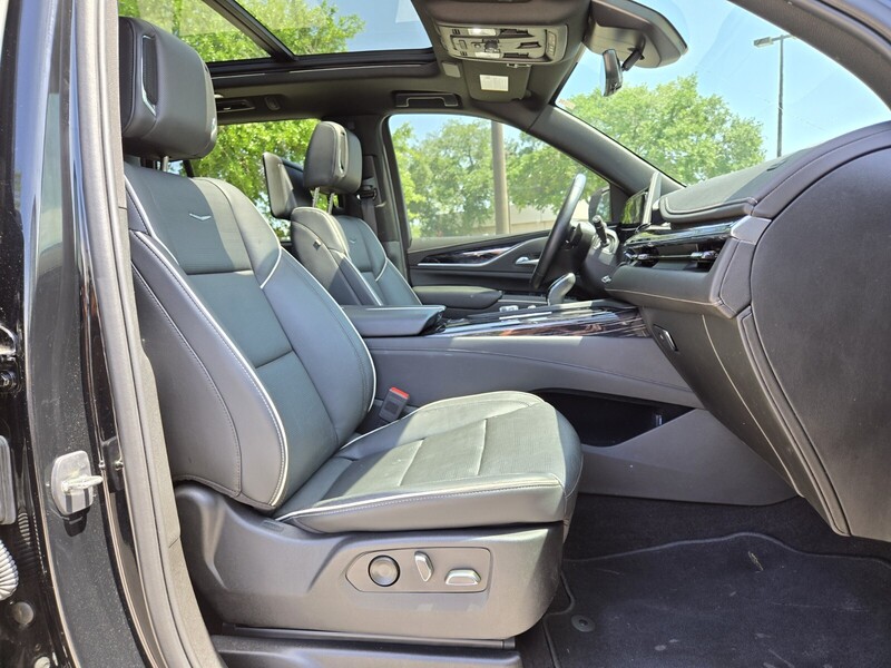 2023 Cadillac Escalade Sport photo 25