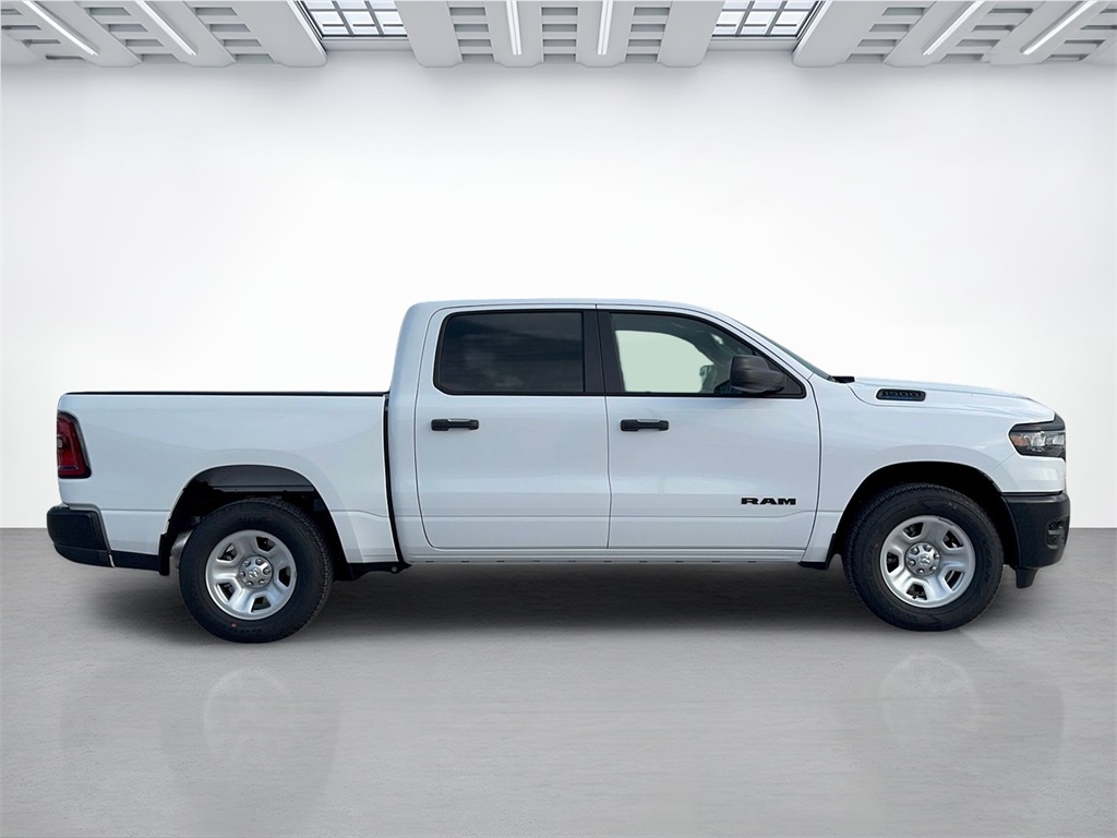 2025 Ram 1500 Tradesman photo 2