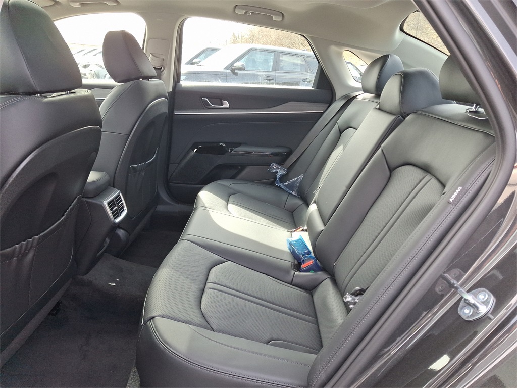 2025 Kia K5 EX photo 8