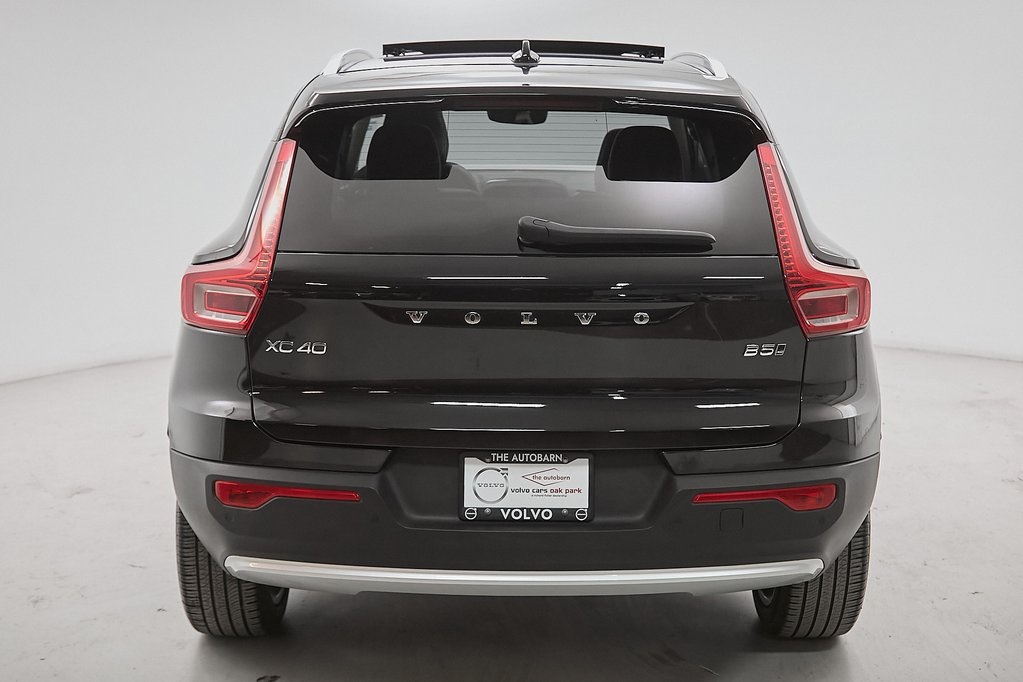 2024 VOLVO XC40 - Image 7