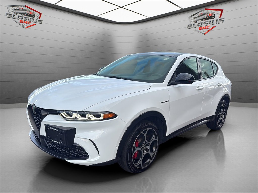 2024 Alfa Romeo Tonale Veloce's photo