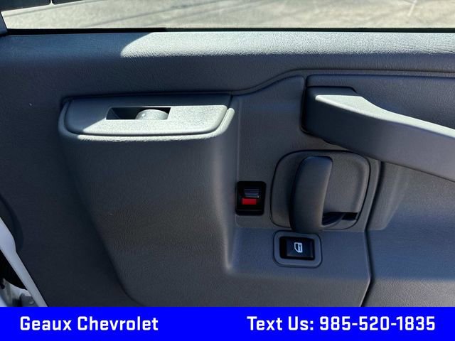 2024 Chevrolet Express Cargo 2500 photo 27