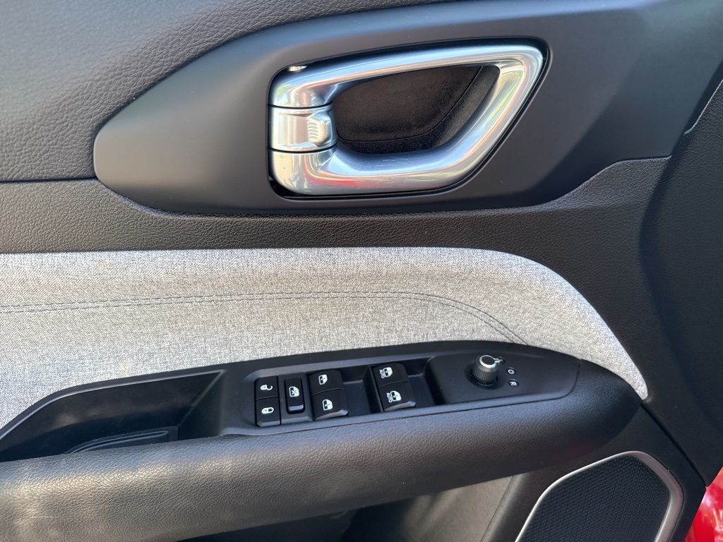 2024 Jeep Compass Latitude photo 12
