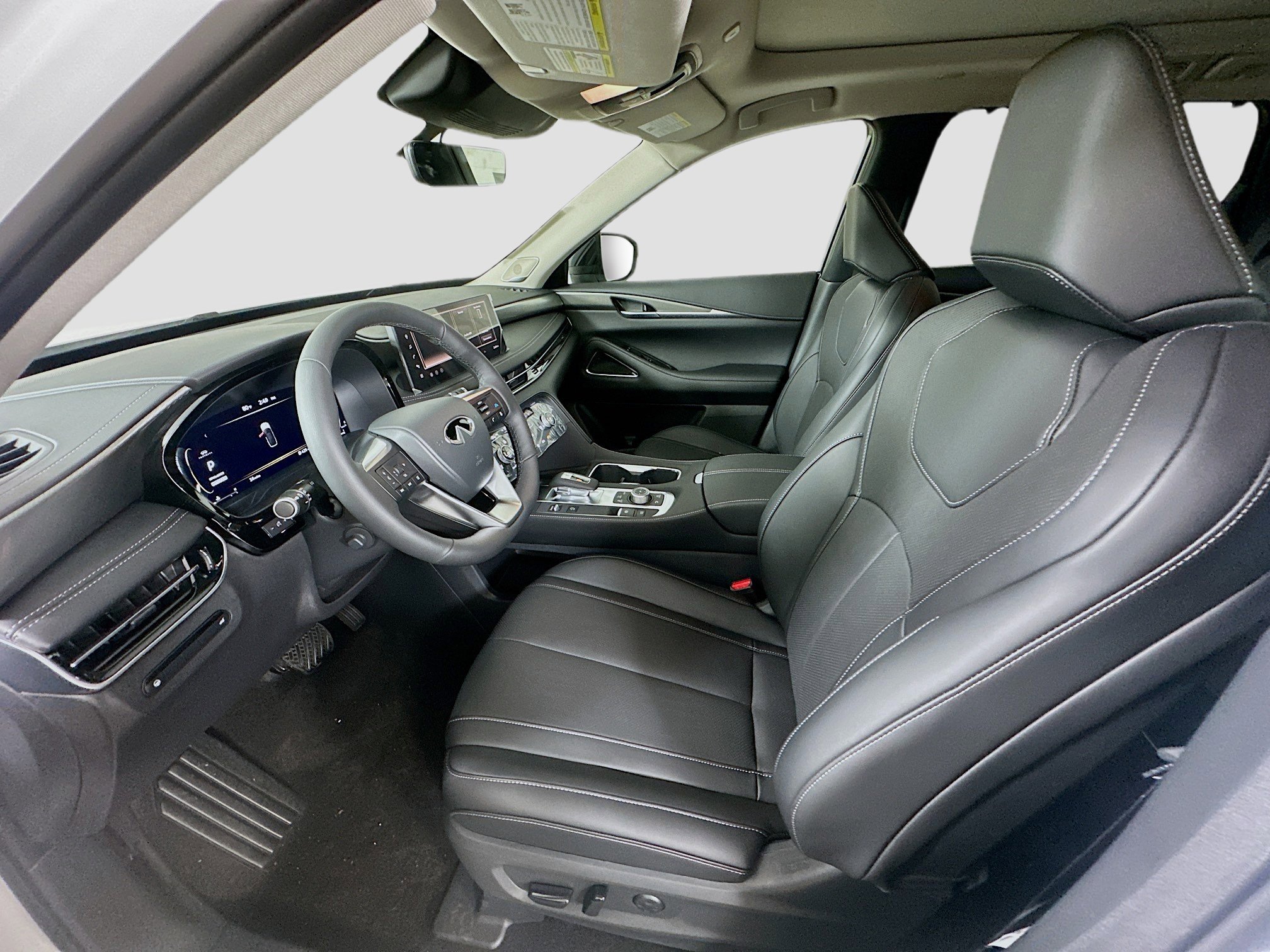 2026 Infiniti QX60 Luxe photo 14