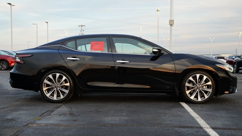 2023 Nissan Maxima Platinum photo 3