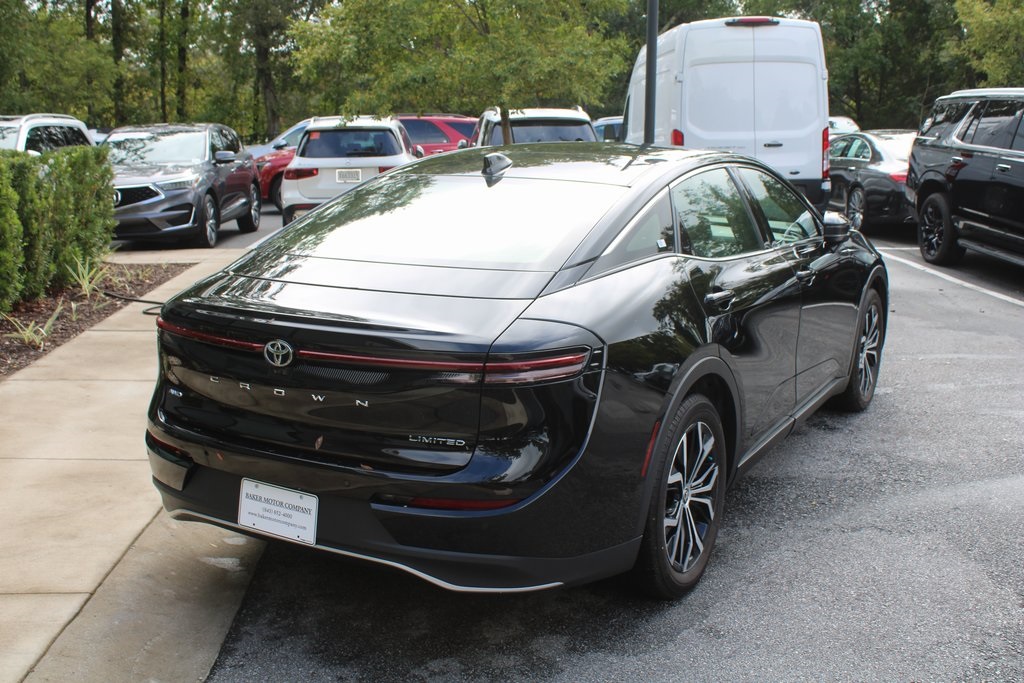 2023 Toyota Crown Limited photo 4