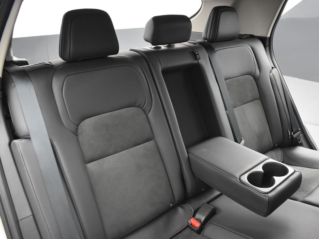 2025 Nissan ARIYA Engage e-4ORCE photo 19