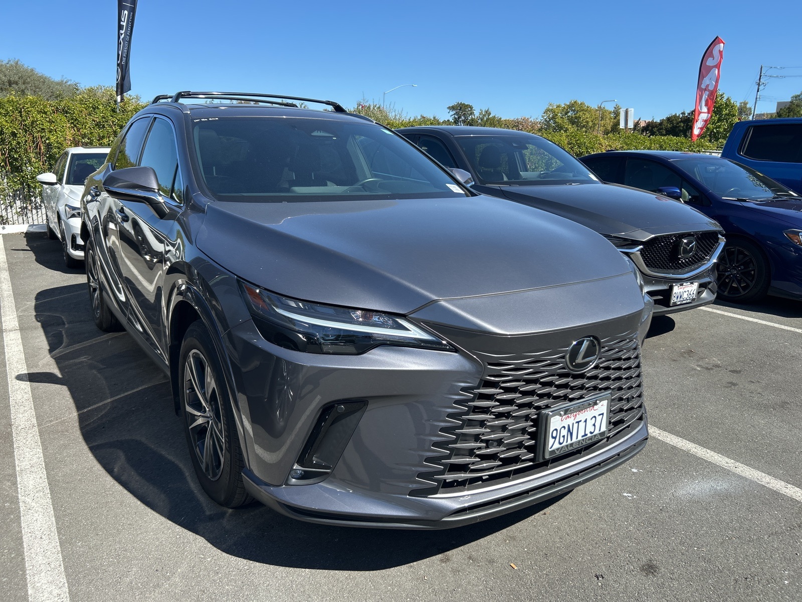 2023 Lexus RX 350h Premium photo 2