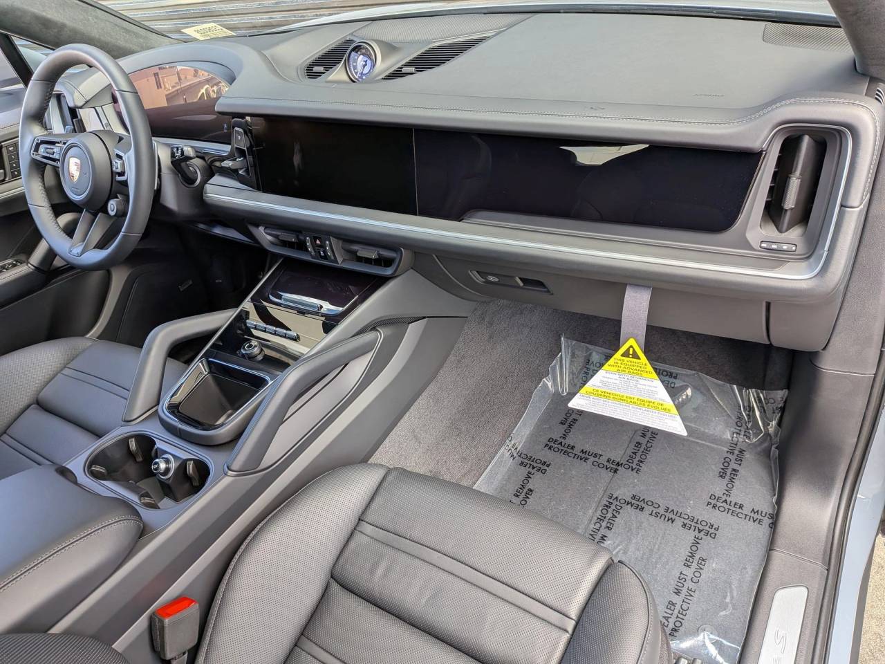 2026 Porsche Cayenne S E-Hybrid Coupe photo 24