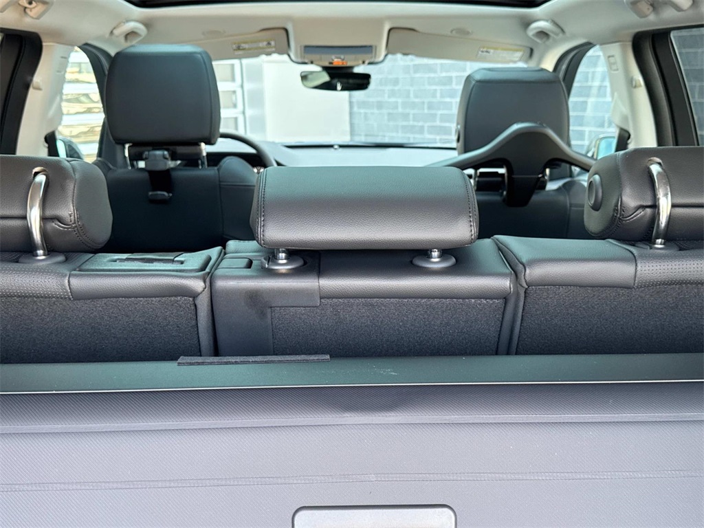 2025 Land Rover Discovery Sport S photo 6