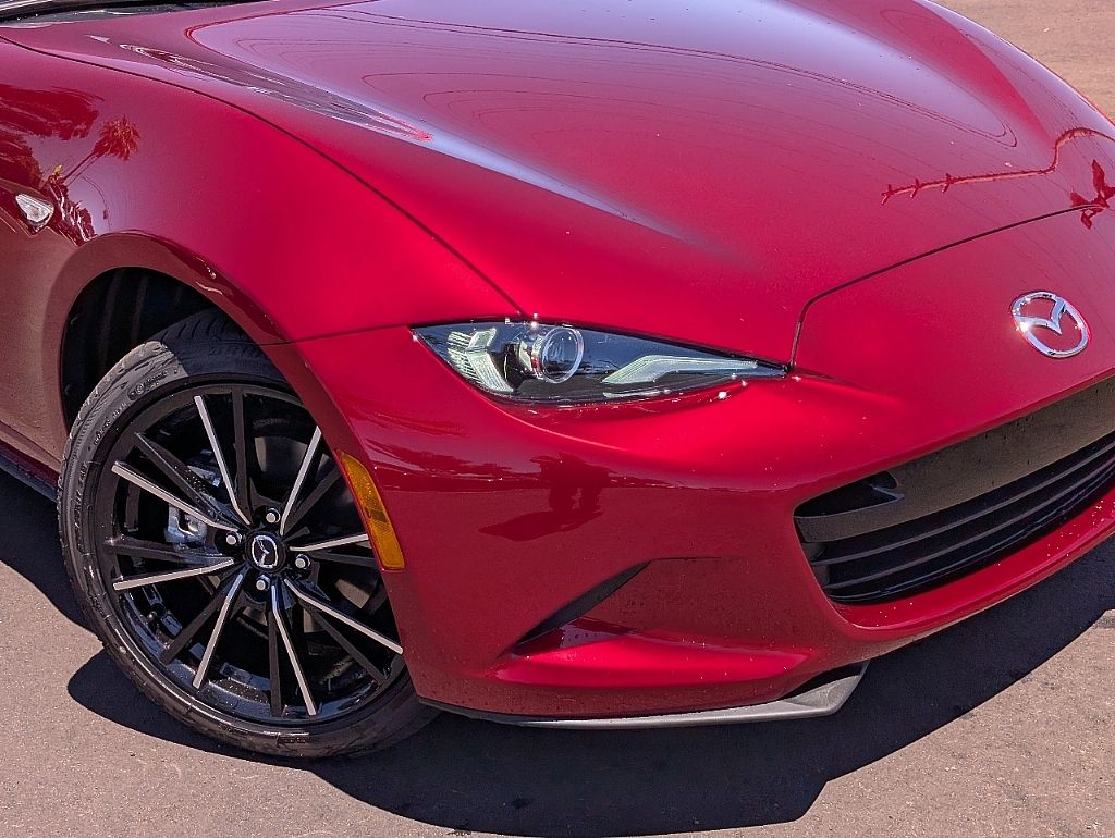 2025 Mazda MX-5 Miata Miata RF Grand Touring photo 3