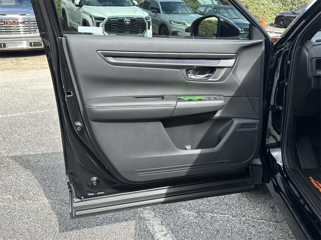 2026 Honda CR-V Hybrid photo 2