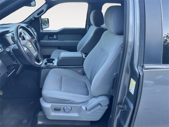 2013 Ford F-150 XLT photo 11