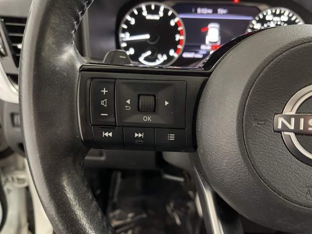 2022 Nissan Rogue SV photo 25
