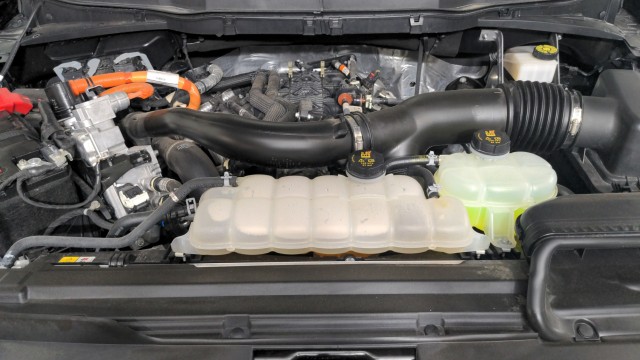 Used 2024 BLACK Ford XLT image 33