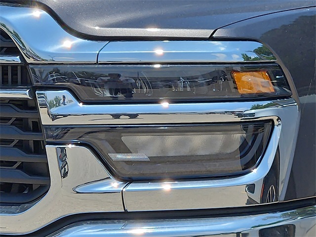 2025 Ram 3500 Big Horn photo 3