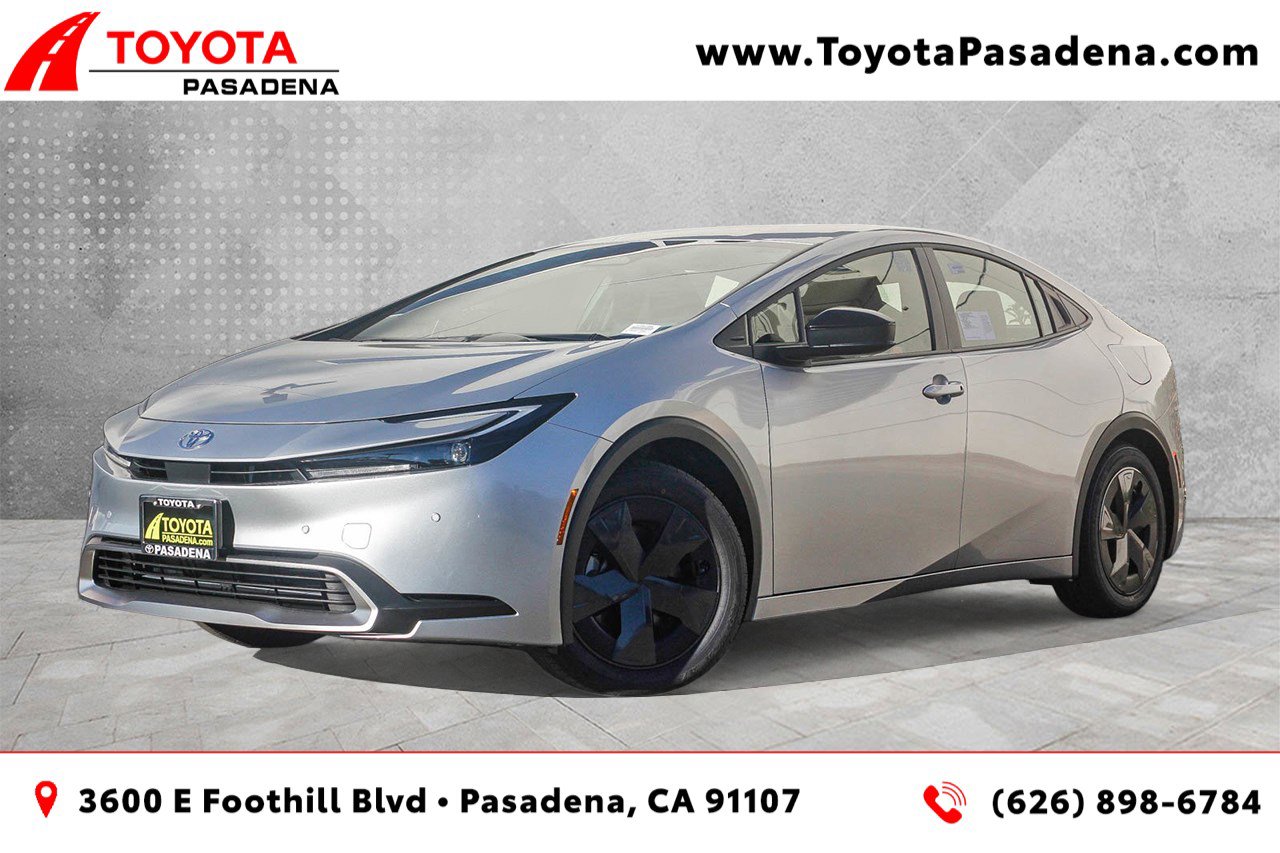 2026 Toyota Prius SE's photo