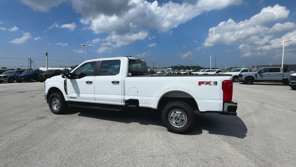 2025 Ford F-350 XL photo 6