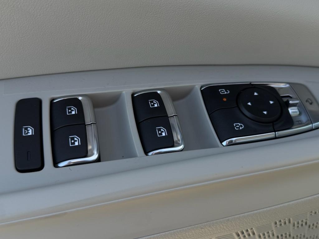2025 Kia Carnival SX Prestige photo 22