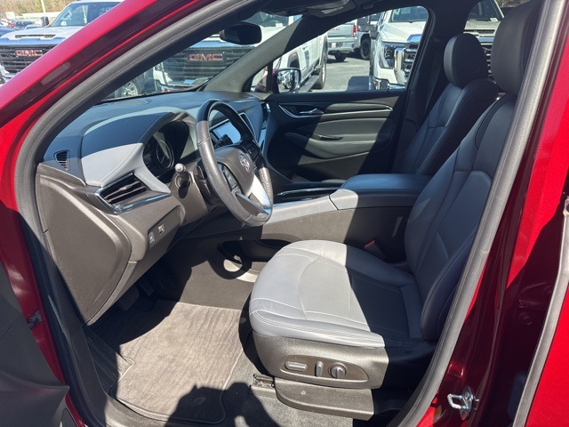 2023 Buick Enclave Essence photo 9