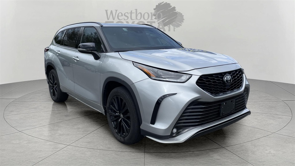 2024 Toyota Highlander XSE's photo