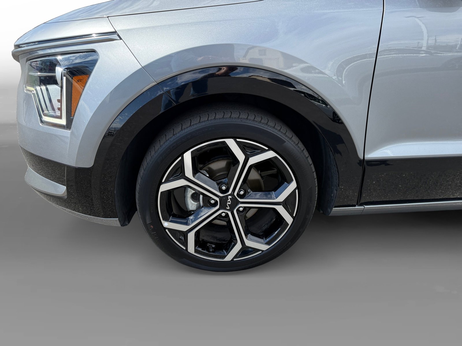 2023 Kia Niro EX Touring photo 9
