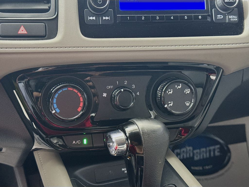 2021 Honda HR-V LX photo 14