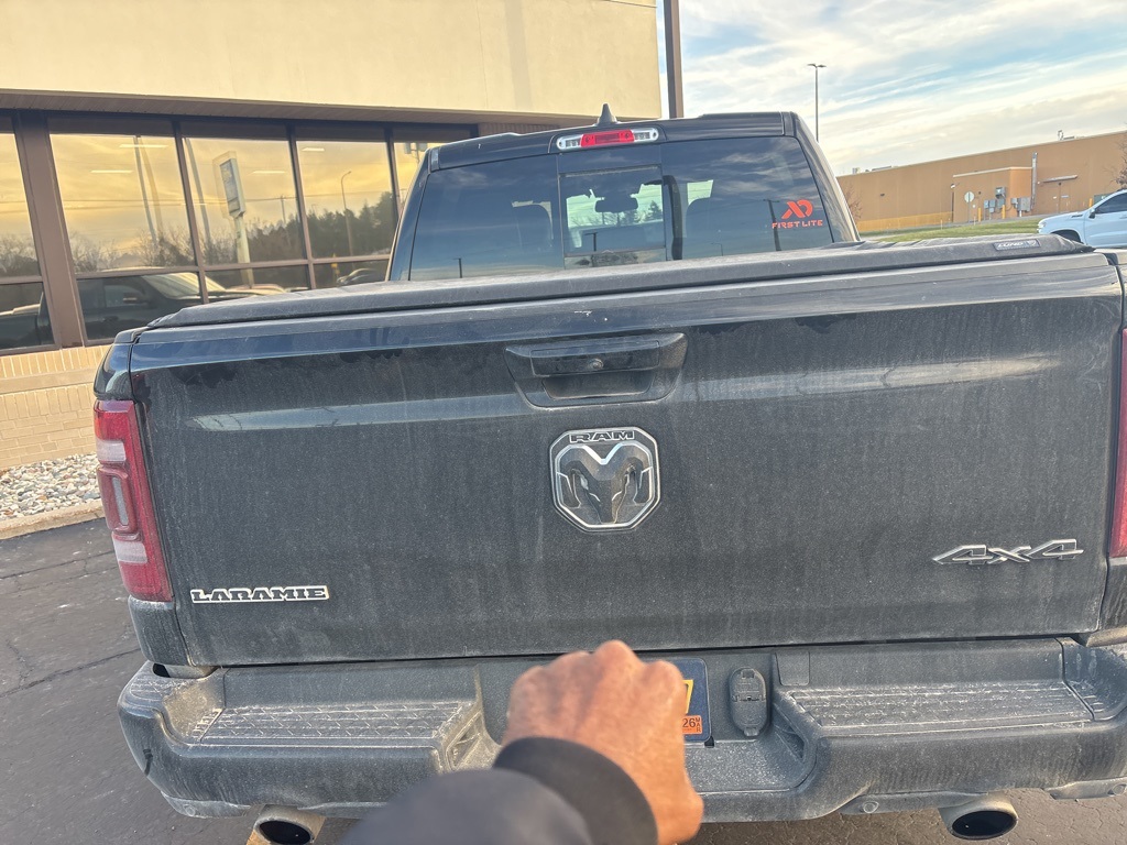 2019 Ram 1500 Laramie photo 2