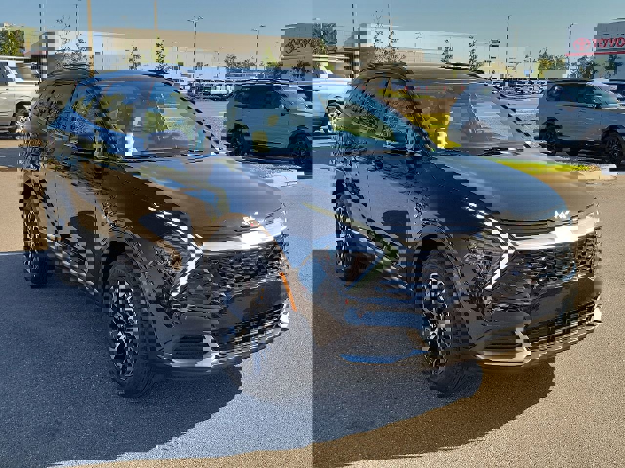 2025 Kia Sportage Hybrid EX photo 3