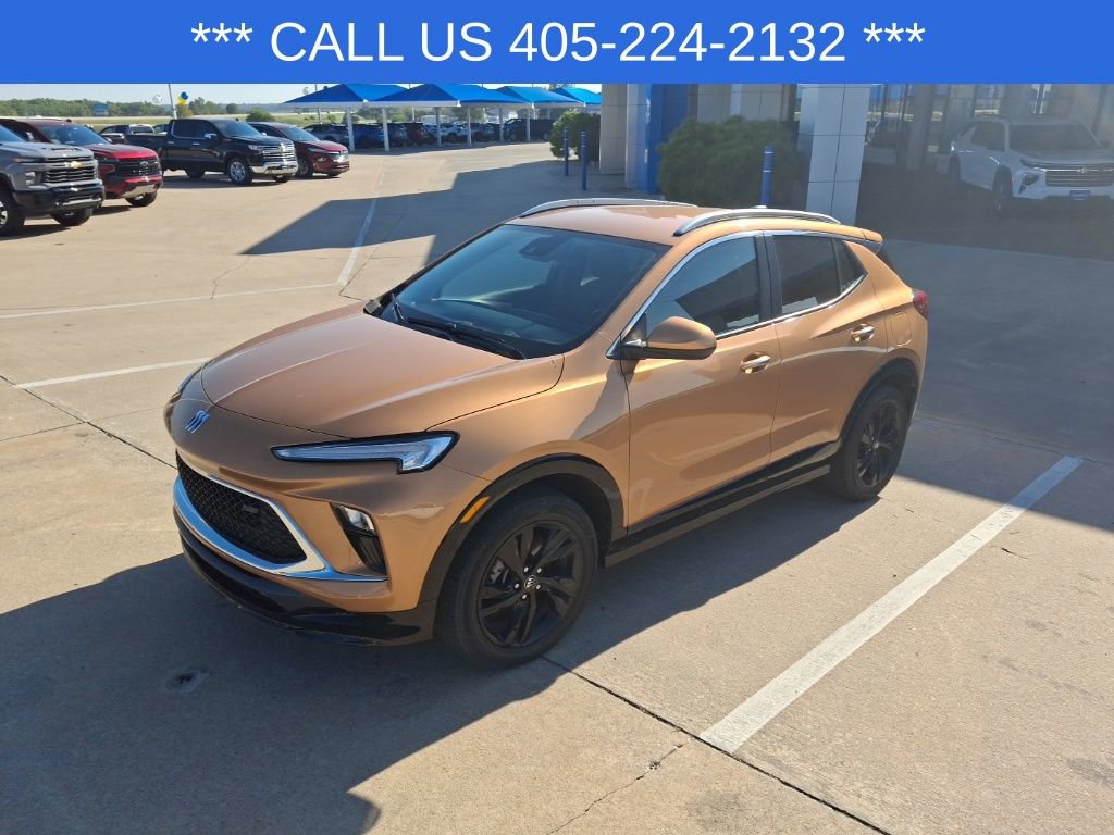 2024 Buick Encore GX Sport Touring photo 2