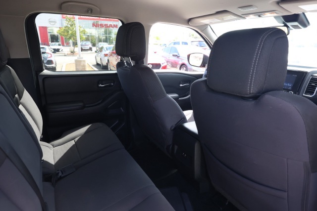 2023 Nissan Frontier SV photo 15
