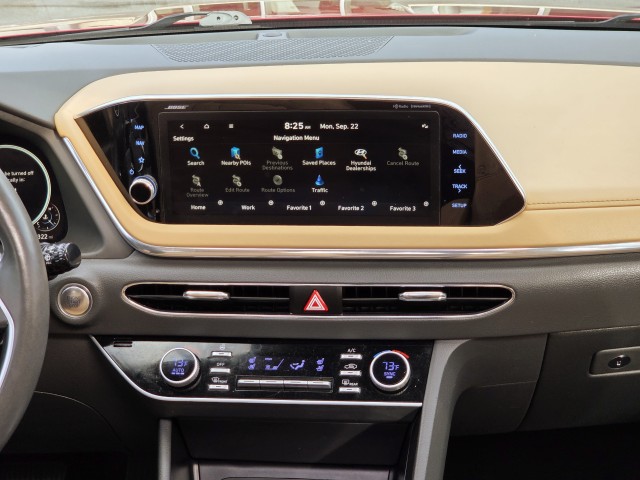 2023 Hyundai Sonata Limited photo 19
