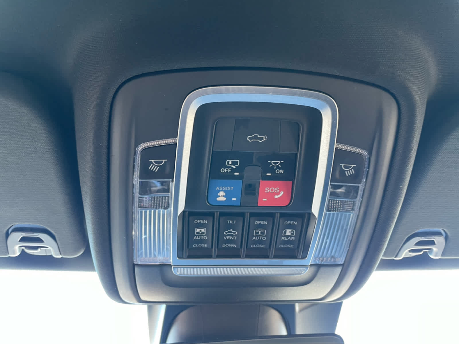 2021 Ram 1500 Laramie photo 28