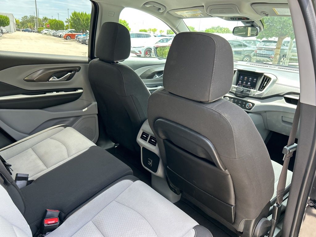 2024 Gmc Terrain SLE photo 36