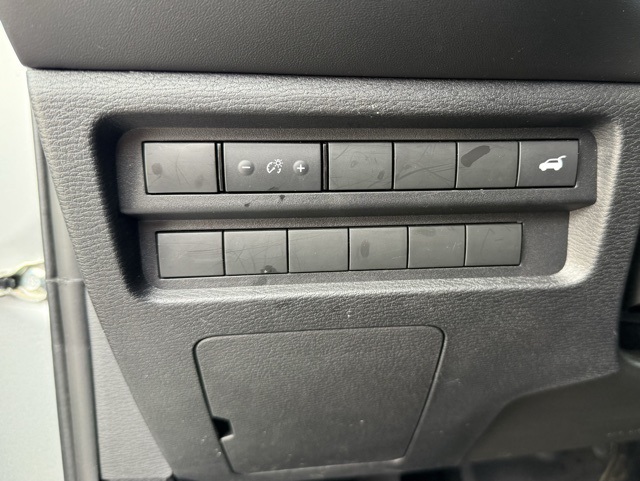2024 Mitsubishi Outlander SE photo 16