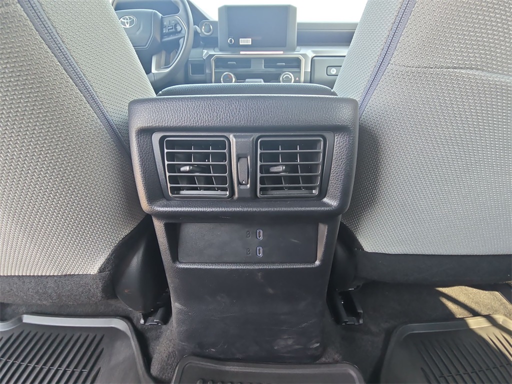 2025 Toyota 4Runner SR5 4WD photo 30