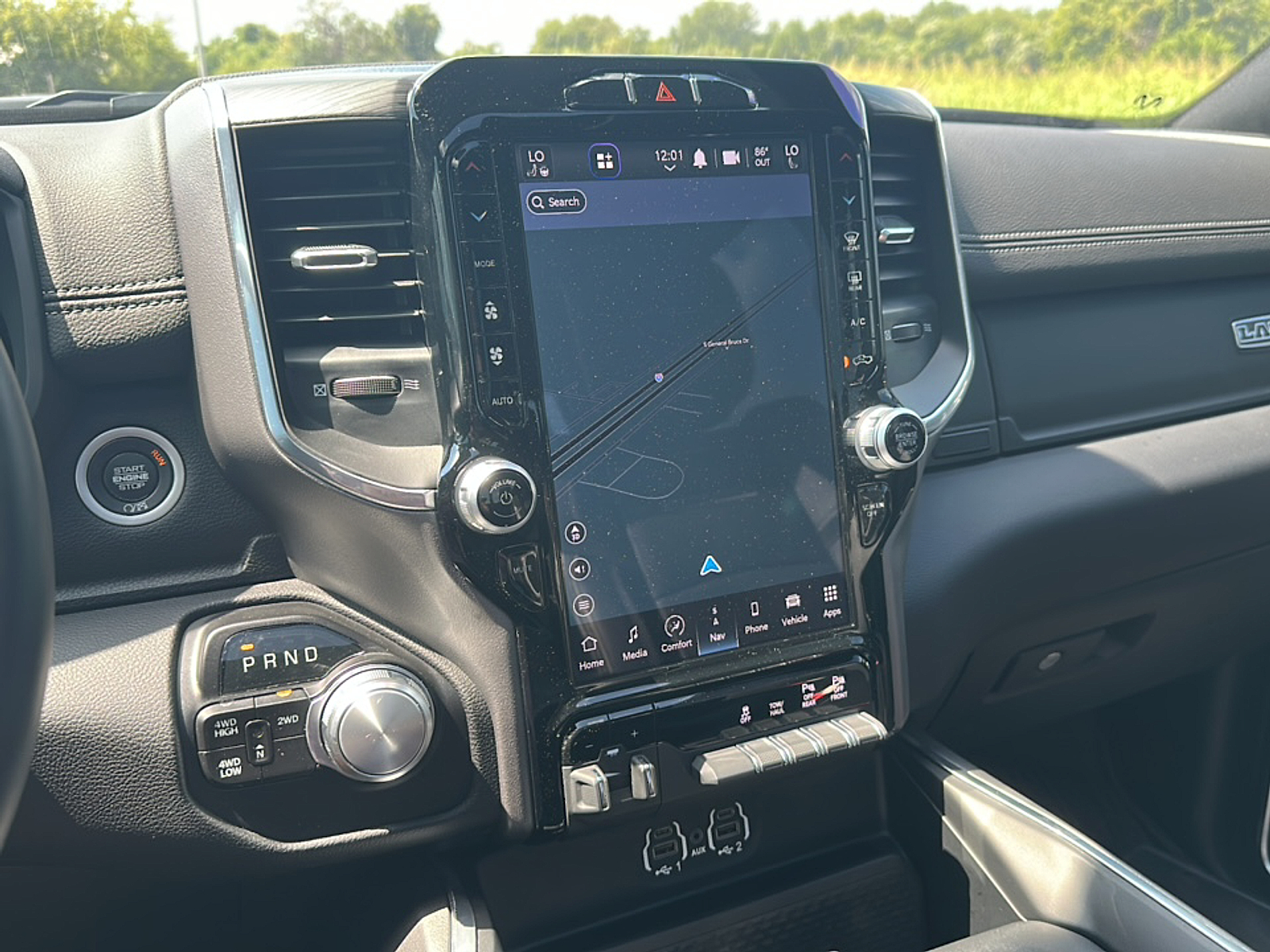 2024 Ram 2500 Laramie photo 10