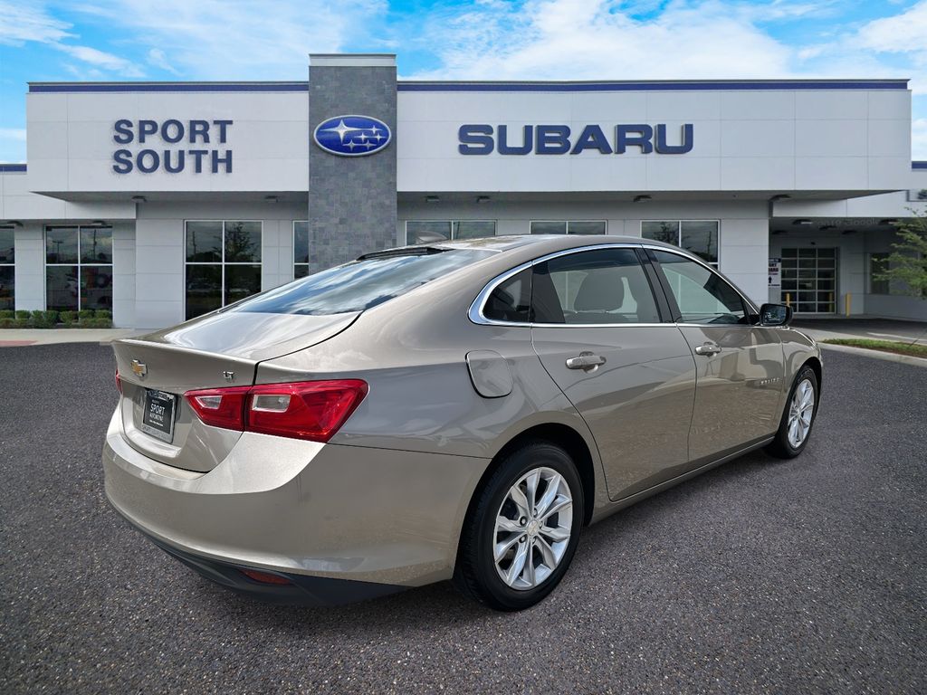 2023 Chevrolet Malibu 1LT photo 2