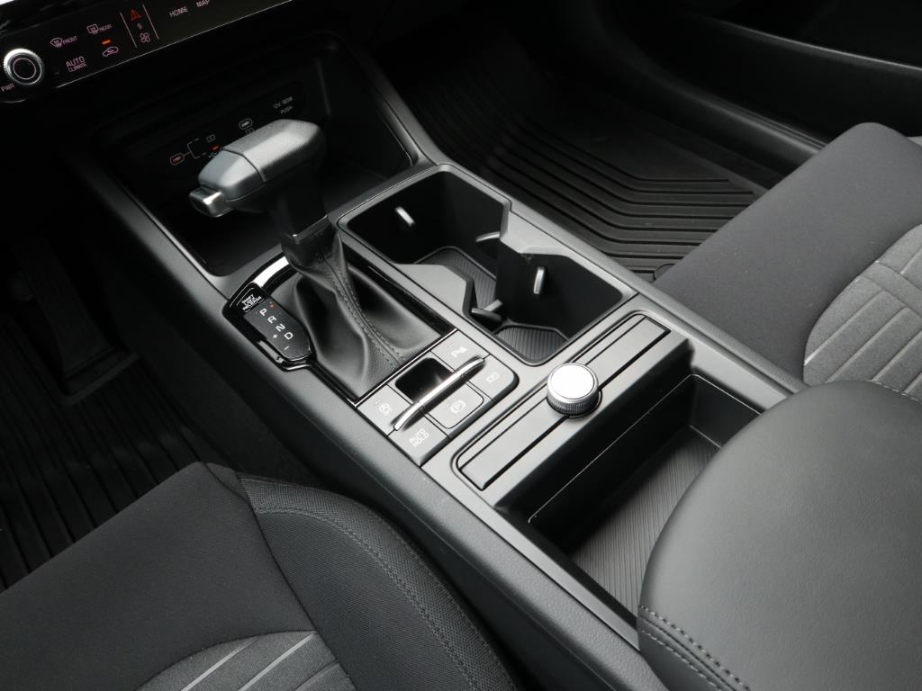 2025 Kia K5 LXS photo 9