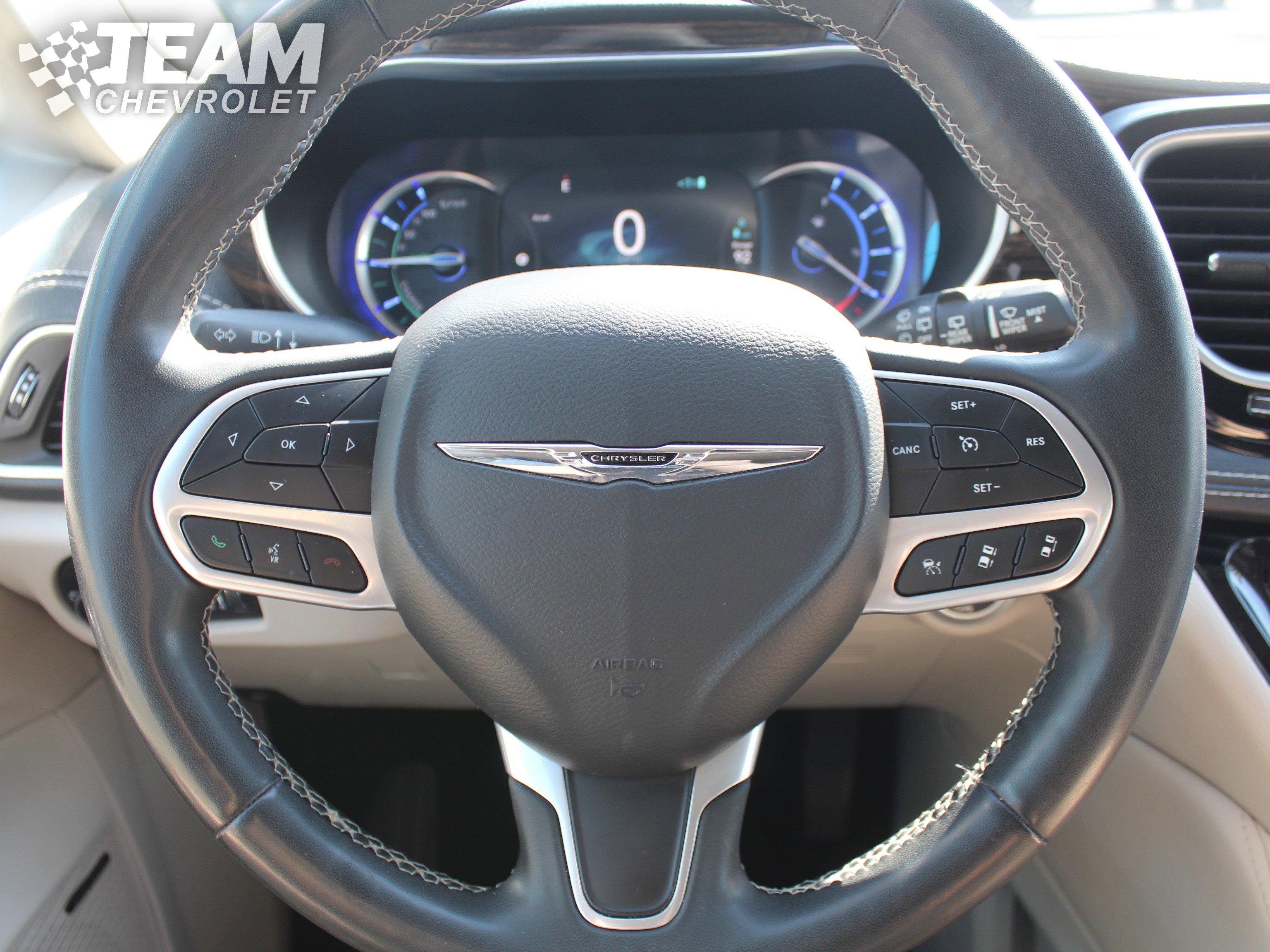2022 Chrysler Pacifica Hybrid Limited photo 14