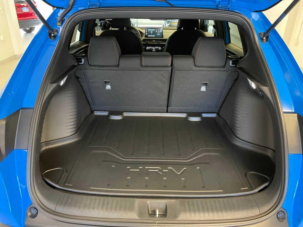 2026 Honda HR-V Sport photo 9
