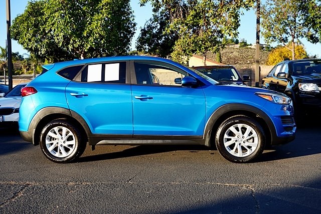 Used 2020 Blue Hyundai SE image 6