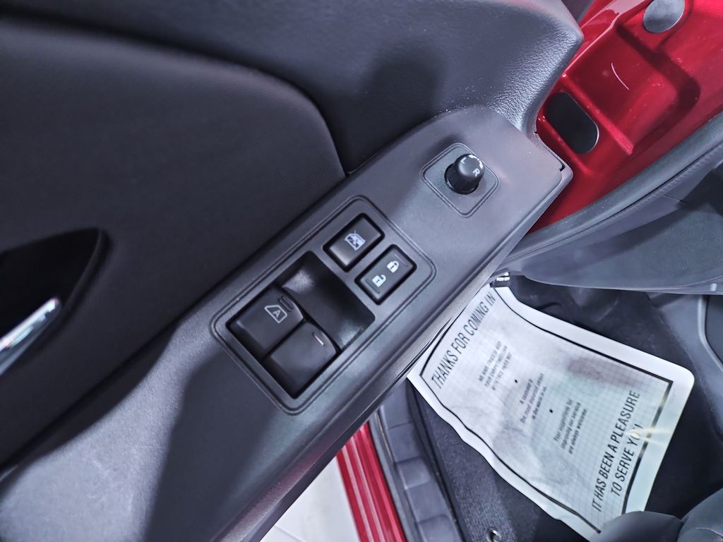 2024 Nissan Frontier SV photo 11