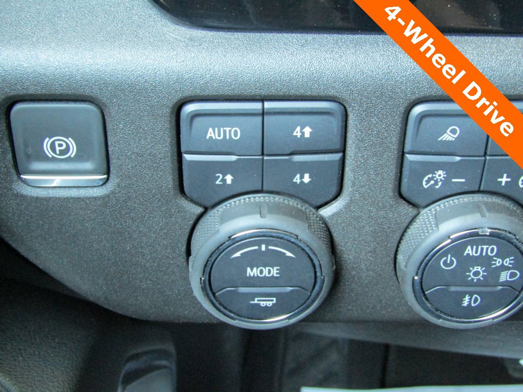 2025 Chevrolet Silverado 3500HD High Country photo 14