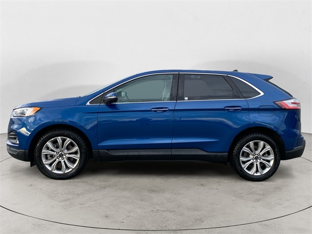 2024 Ford Edge Titanium photo 2