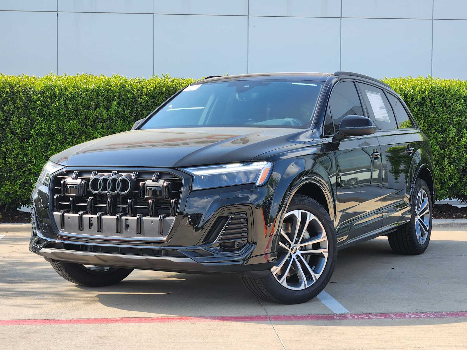 2025 Audi Q7 Premium Plus