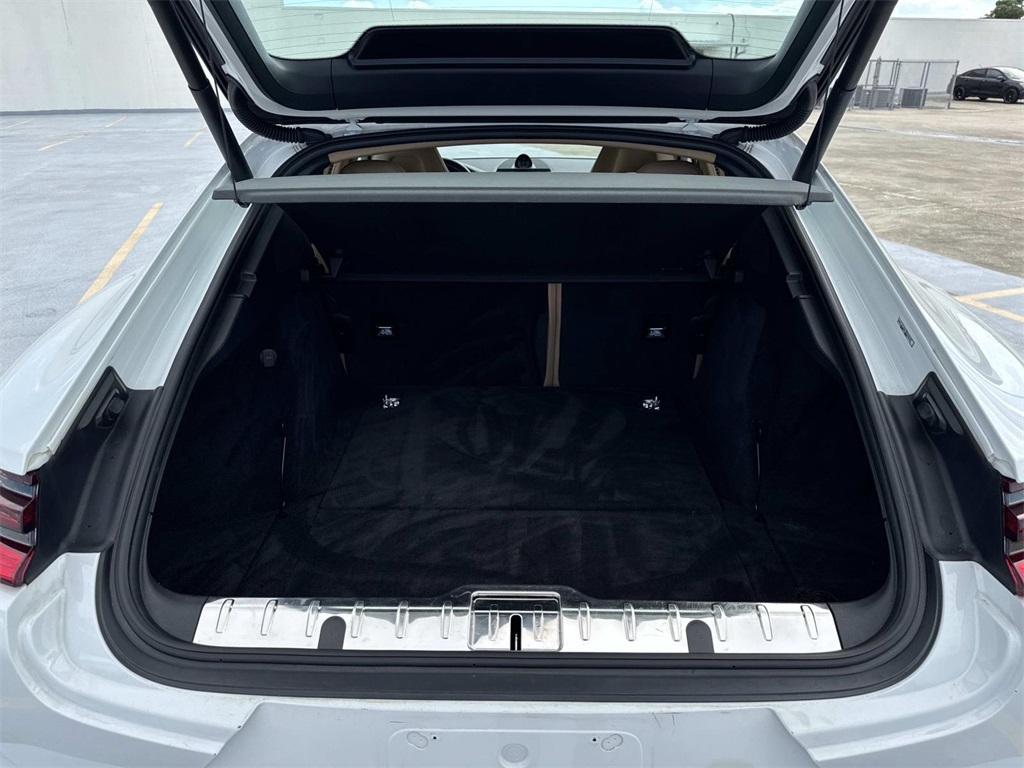 2020 Porsche Panamera 4 photo 7