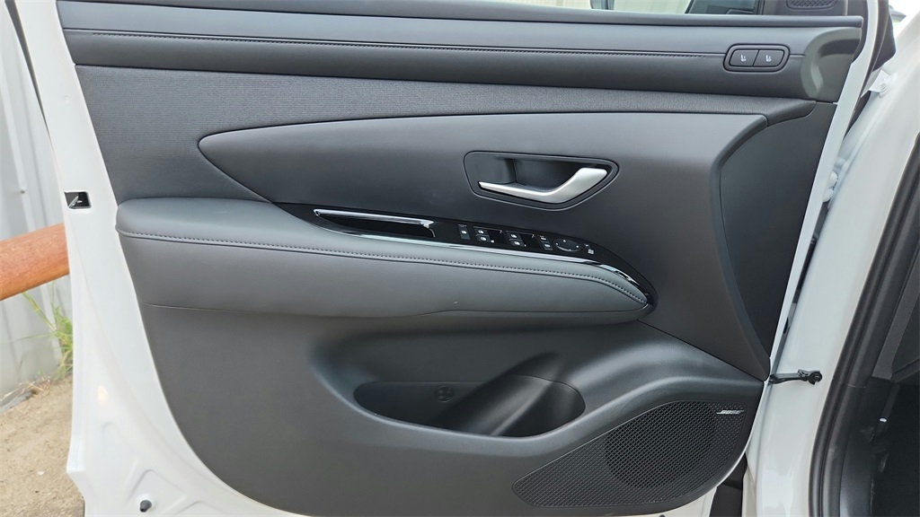 2025 Hyundai Tucson Limited photo 24